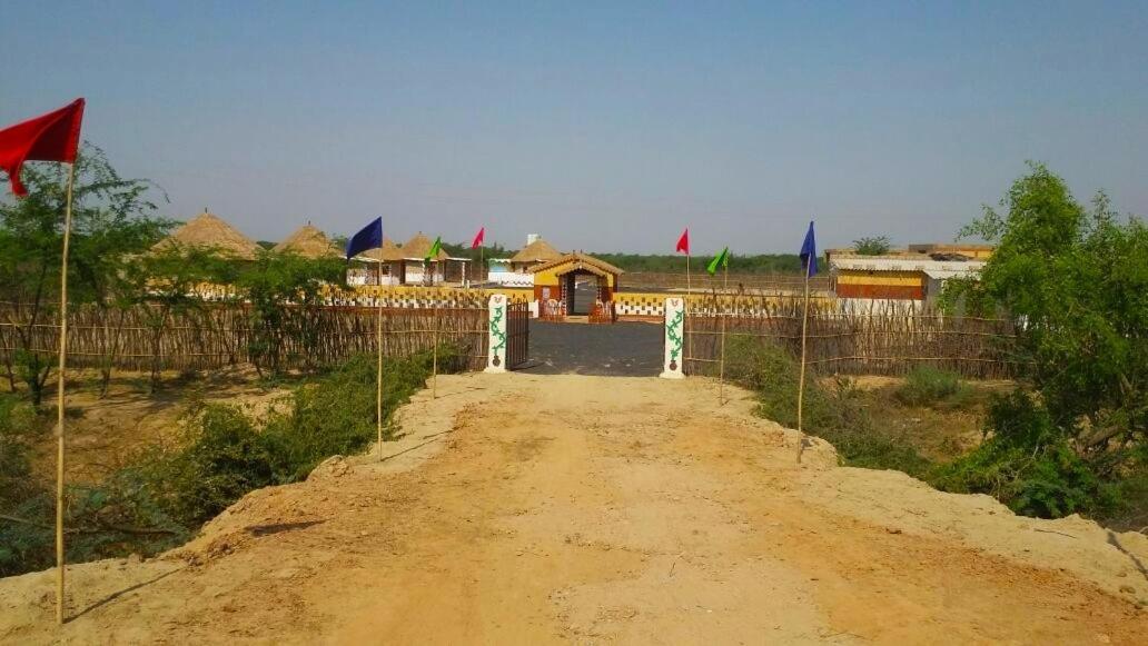 Banni Village Resort - Rann Of Kutch Bherandiāla Exterior foto