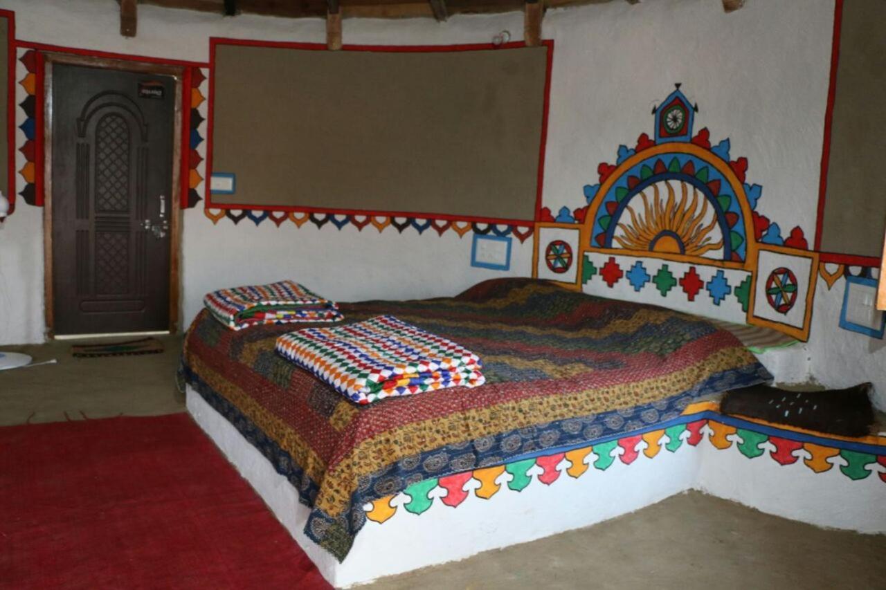Banni Village Resort - Rann Of Kutch Bherandiāla Exterior foto
